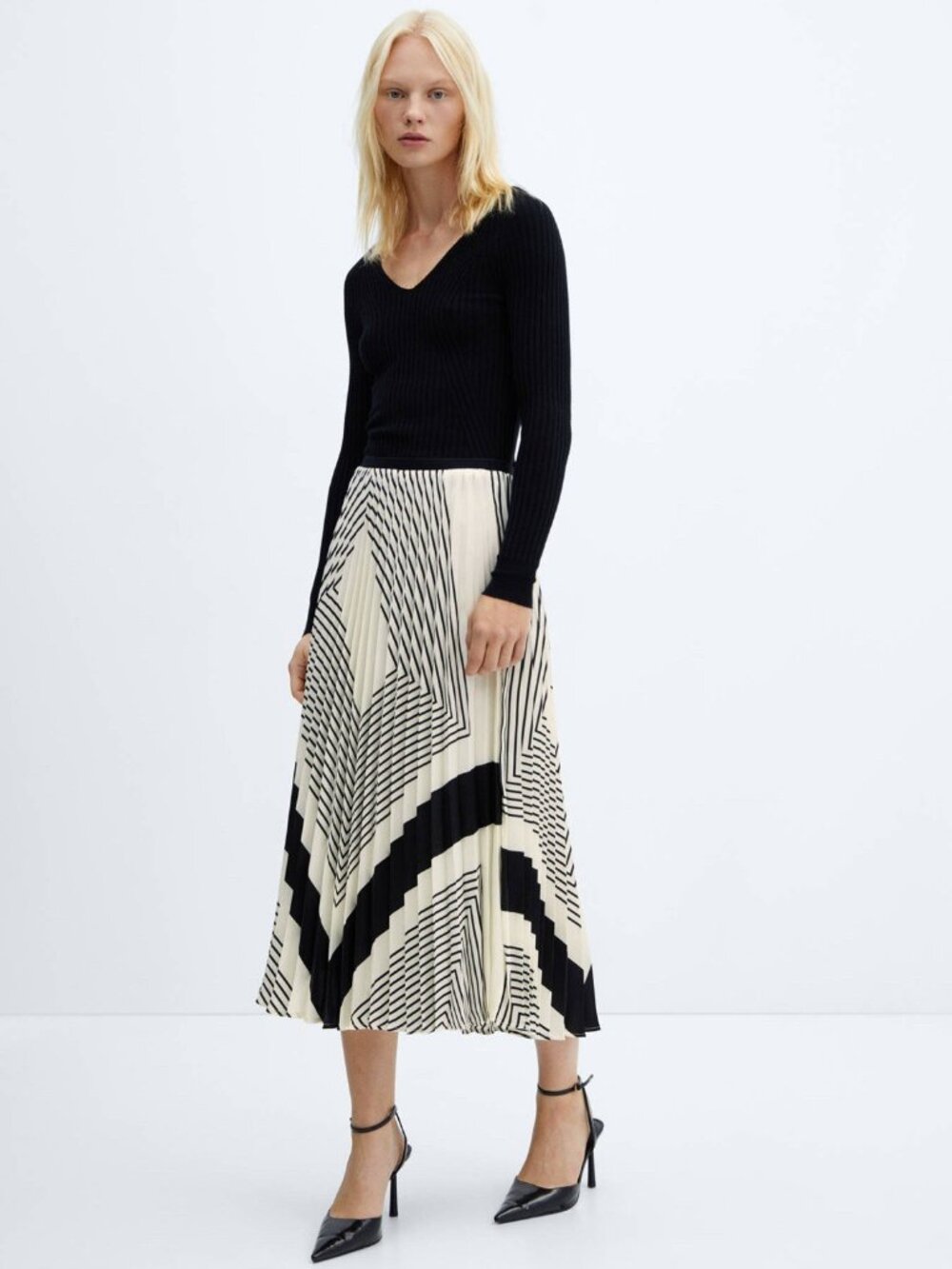Mango Black & White Accordion Pleated Long Skirt With Belt Size S NEW WITH TAGS